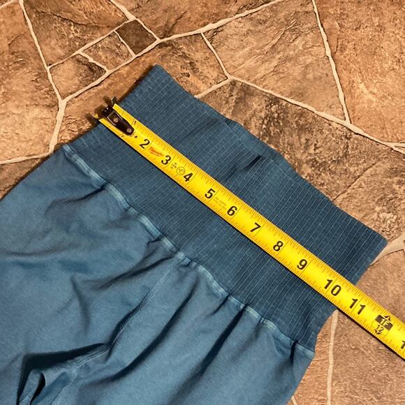 NWOT High-Rise 7/8 Length Good Karma Leggings Sz M/L - Picture 8 of 11
